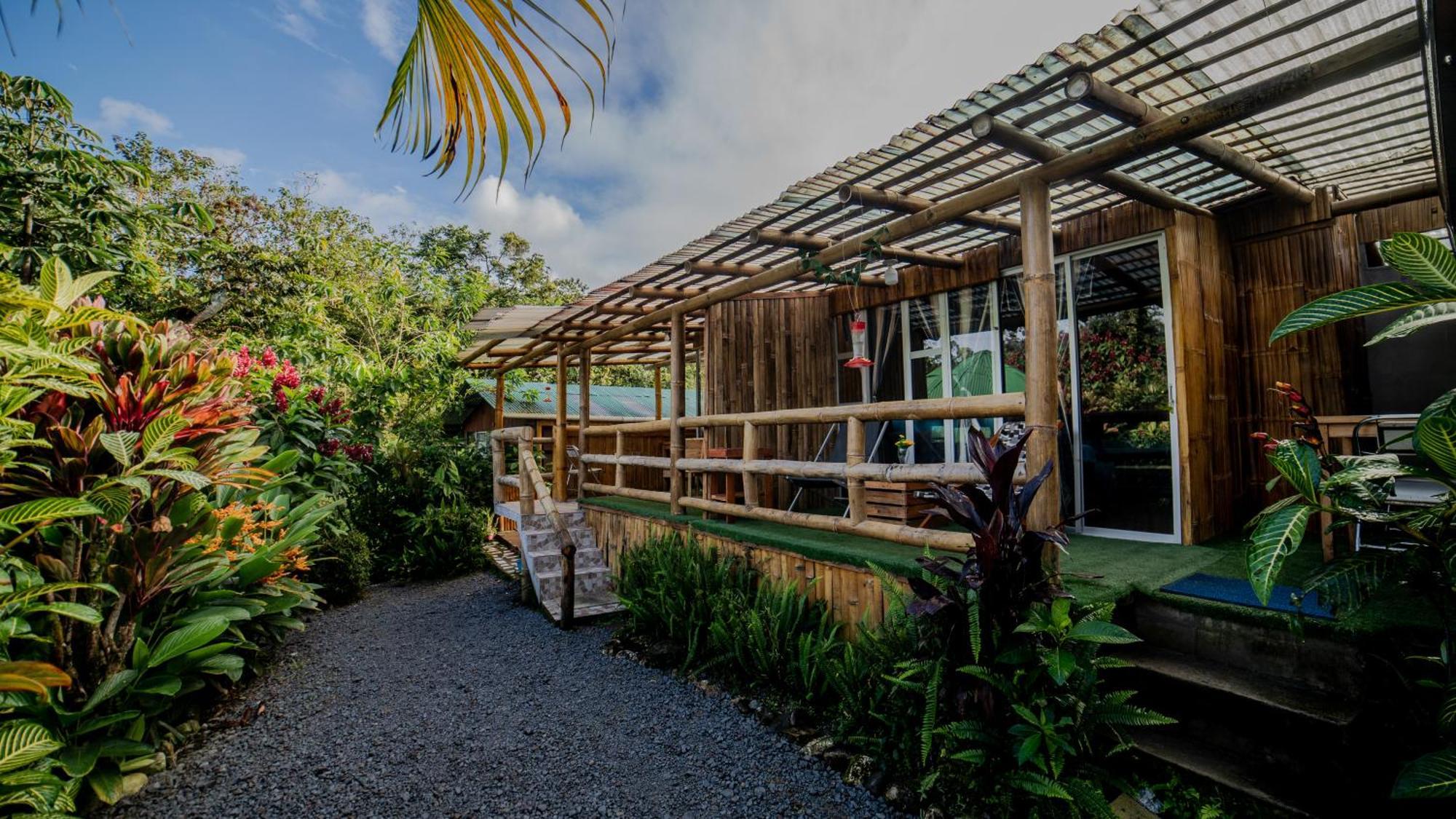 Mindo Glambird Glamping & Lodge ภายนอก รูปภาพ