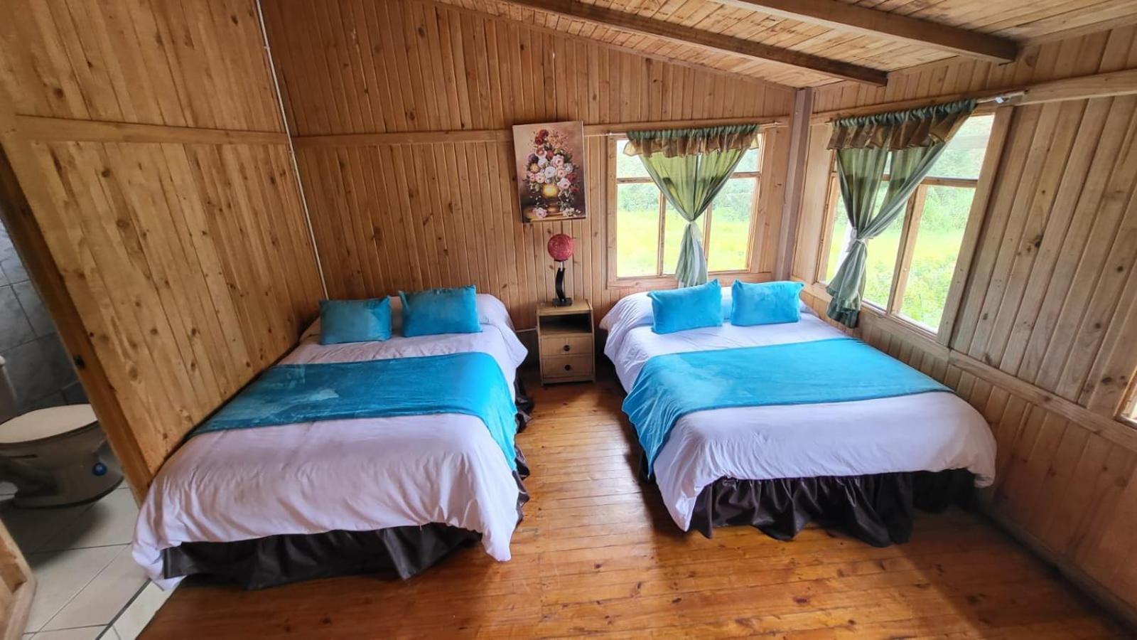 Mindo Glambird Glamping & Lodge ภายนอก รูปภาพ
